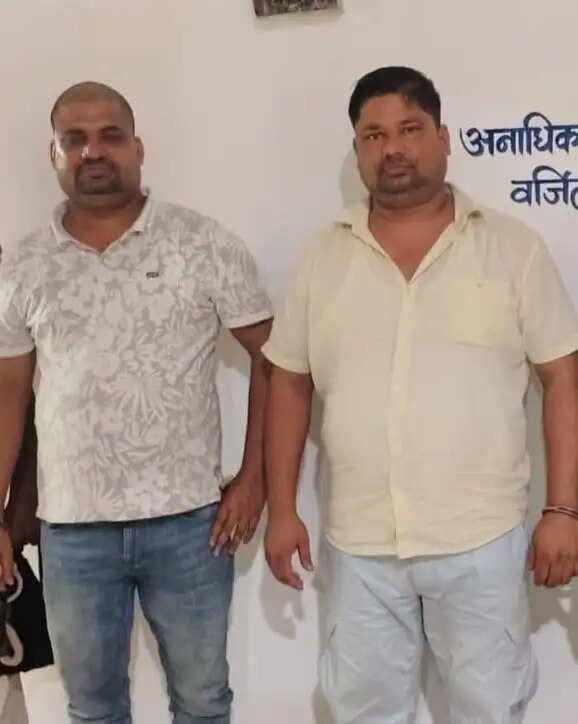 सुपर हमसफर ट्रेवल्स के चार ठिकानों पर तीसरे दिन भी आयकर विभाग का सर्वे जारी