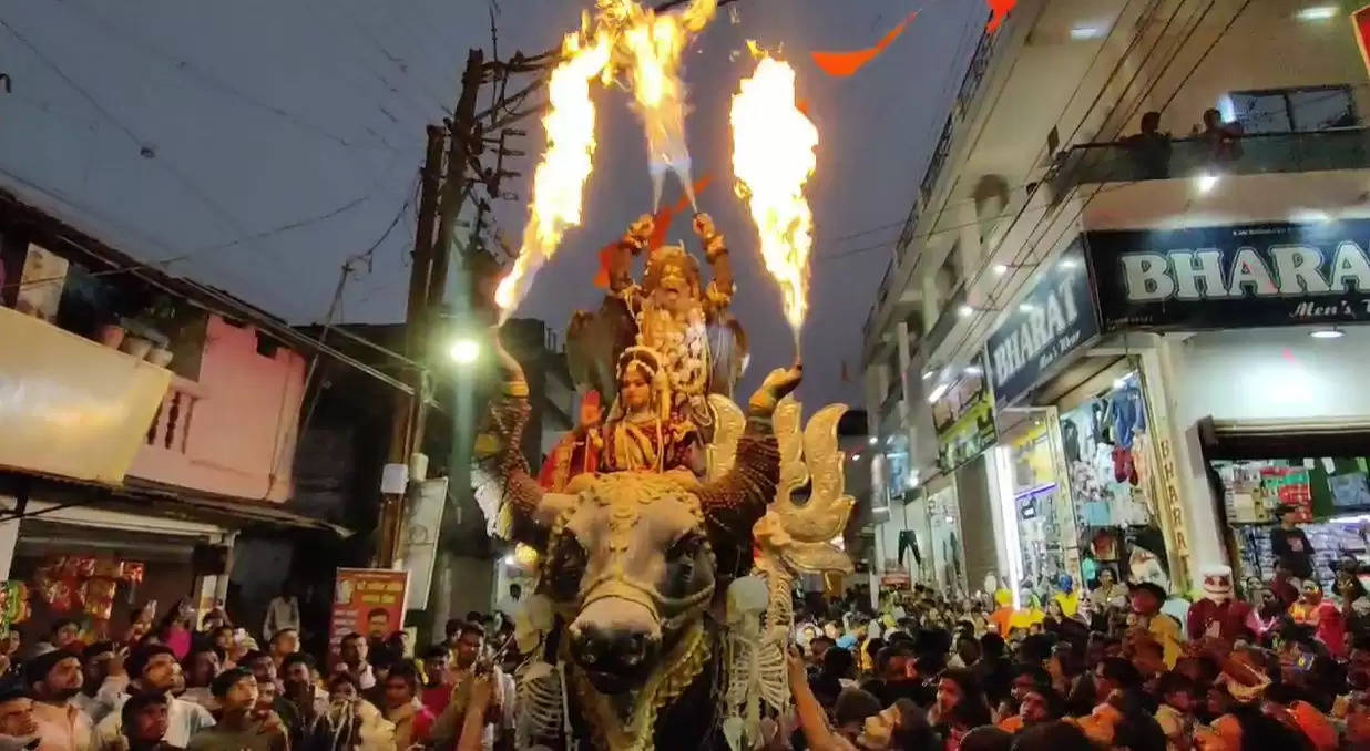 छत्तीसगढ़ : महाशिवरात्रि के पावन पर्व पर शिवालयों में उमड़ी भक्तों की भीड़