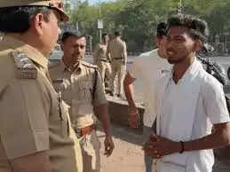 भोपाल पहुंचते ही थमी ‘आंगनवाड़ी न्याय पदयात्रा’,&nbsp;200 किमी चलकर आए कार्यकर्ताओं को पुलिस ने रोका