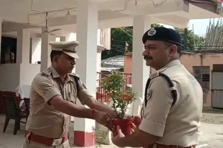 शांतिपूर्ण माहौल में त्योहार संपन्न कराना पुलिस की प्राथमिकता: आईजी