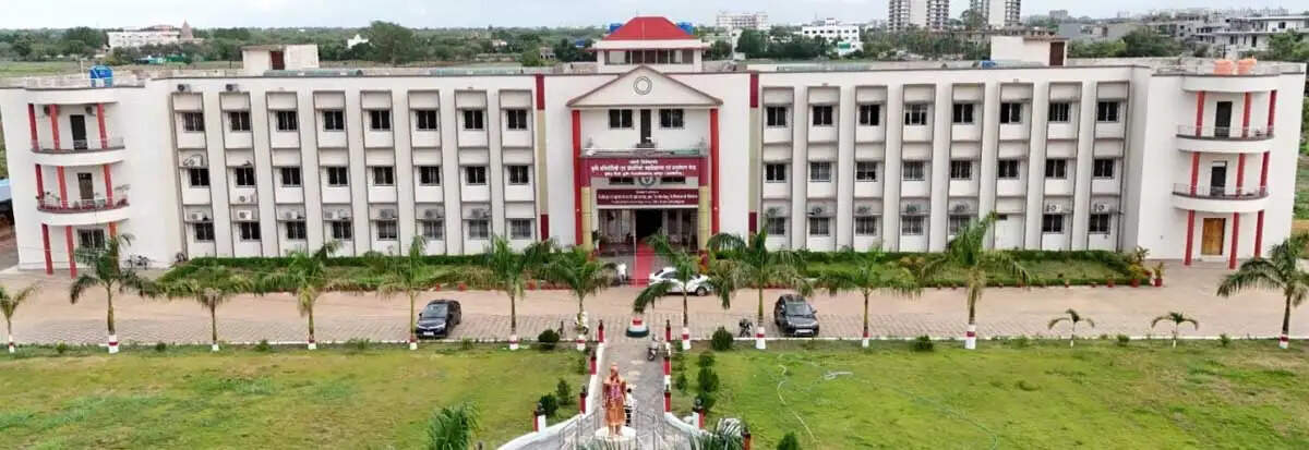 रायपुर : इंदिरा गांधी कृषि विश्वविद्यालय में&nbsp;बी.टेक. पाठ्यक्रमों के&nbsp;लिए&nbsp;ऑनलाइन काउंसिलिंग प्रारंभ