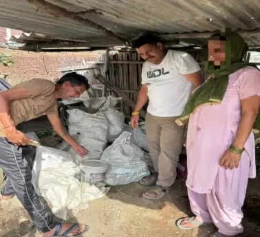 महिला को अवैध शराब के साथ किया गिरफ्तार