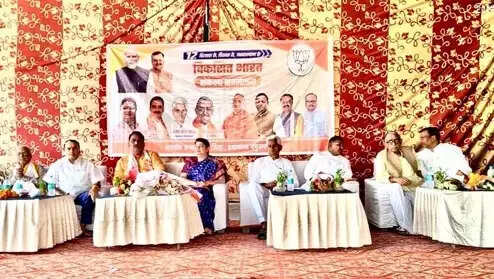 ऐतिहासिक निर्णयों और जनकल्याणकारी योजनाओं से बदली देश की तस्वीर : दर्शना सिंह