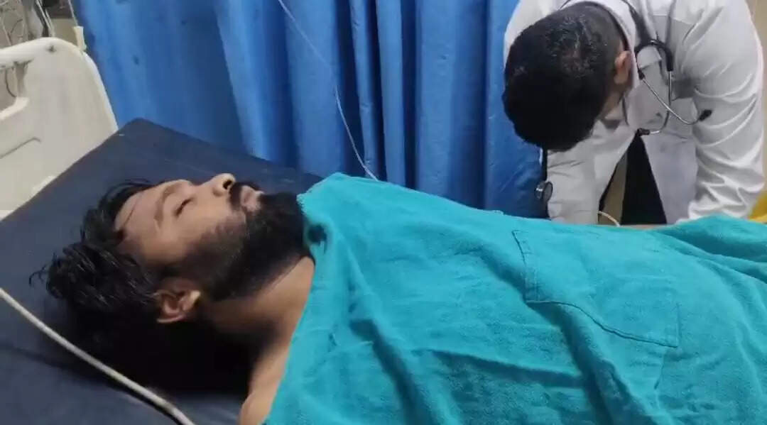 भाेपाल:&nbsp;लव&nbsp;जिहाद&nbsp;मामले&nbsp;के&nbsp;मुख्य&nbsp;आराेपी&nbsp;फरहान&nbsp;काे लगी गाेली,&nbsp;एसआई से पिस्टल छीनने की कोशिश में हुआ फायर