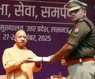 बीएचयू के पुरातन छात्र आईपीएस अनुराग आर्य मुख्यमंत्री उत्कृष्ट सेवा पुलिस पदक से सम्मानित