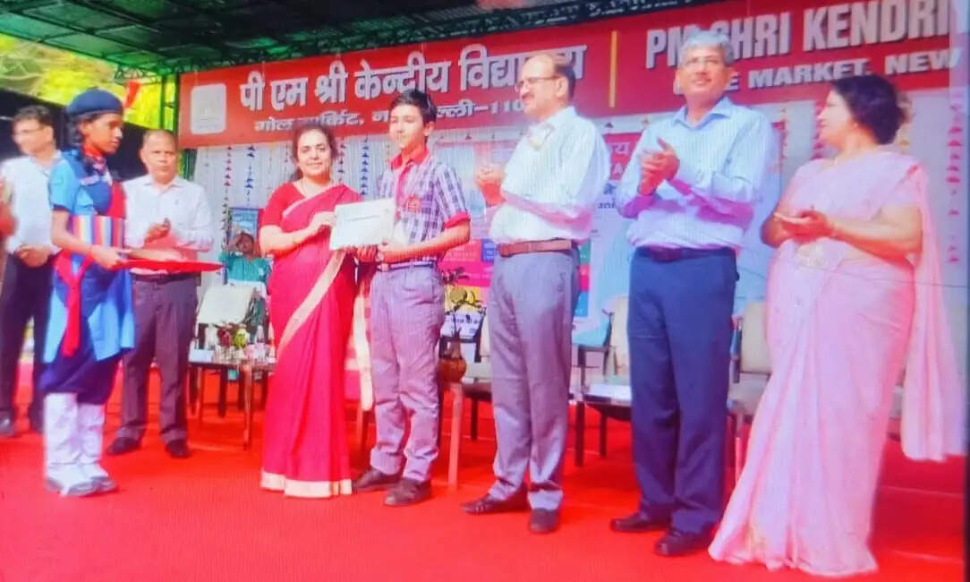 केवी हीरानगर के मानव शर्मा ने बाल वैज्ञानिक प्रदर्शनी में जम्मू संभाग का गौरव बढ़ाया