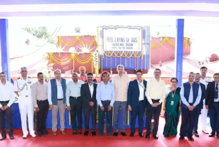कोलकाता में जीआरएसई ने ध्वनिक अनुसंधान पोत का किया कील-स्थापन, डीआरडीओ प्रमुख रहे मौजूद