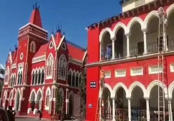 जबलपुरः सिविल सर्जन डॉ कोठारी को मिला सीएमएचओ का अतिरिक्त प्रभार, निलंबित डॉ संजय मिश्रा को दायित्व से हटाया