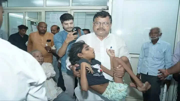 आर्थिक रूप से कमजोर व असहायों की मदद के लिए सरकार कटिबद्धः ऊर्जा मंत्री तोमर