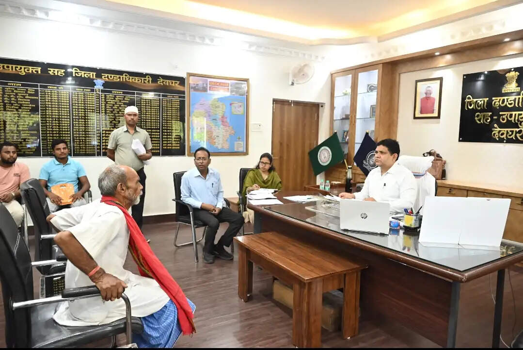 म्यूटेशन से जुड़ी शिकायतें तय समय सीमा के भीतर निपटाएं : उपायुक्त