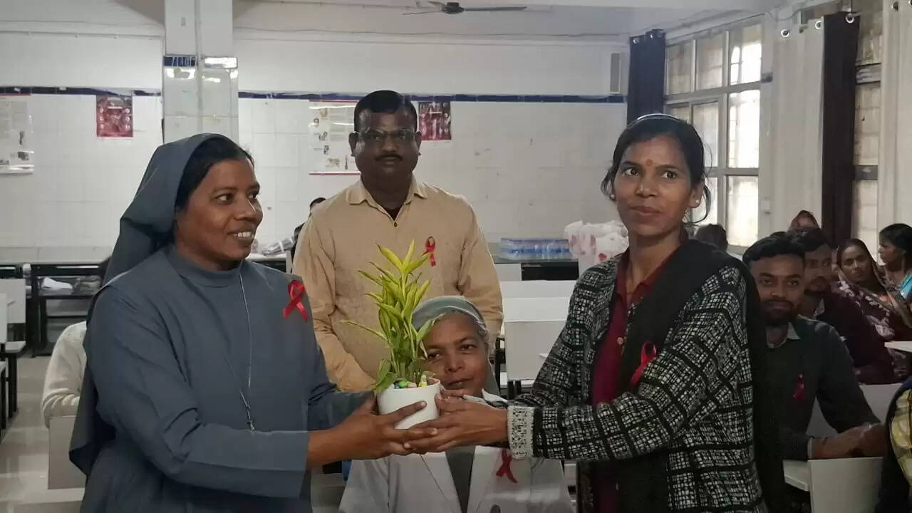 विश्व एड्स दिवस पर जागरूकता कार्यक्रम का हुआ आयोजन