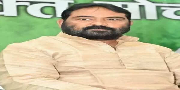 रोजगार और खनिज संपदा को लेकर संघर्ष जारी रखेगा झामुमो : विनोद