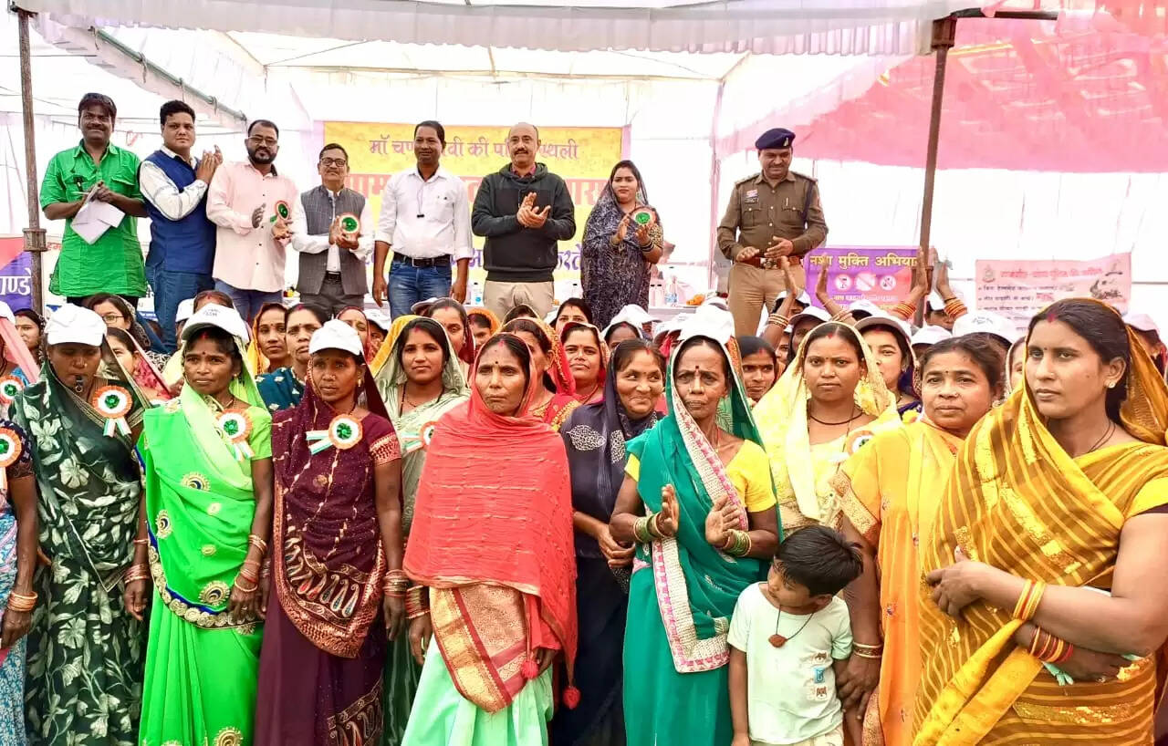 जांजगीर-चांपा में एसपी का तूफानी दौरा, स्वच्छता अभियान से लेकर नशा मुक्ति तक दिया सामाजिक संदेश