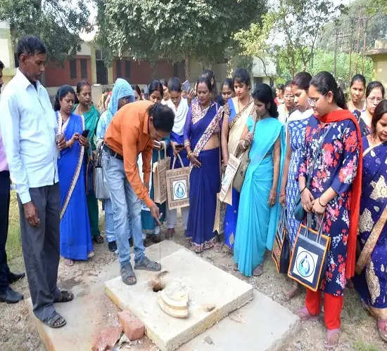 जल दिवाली के प्रथम दिन वाटर ट्रीटमेंट प्लान्ट से रूबरू हुई 40 महिलाएं