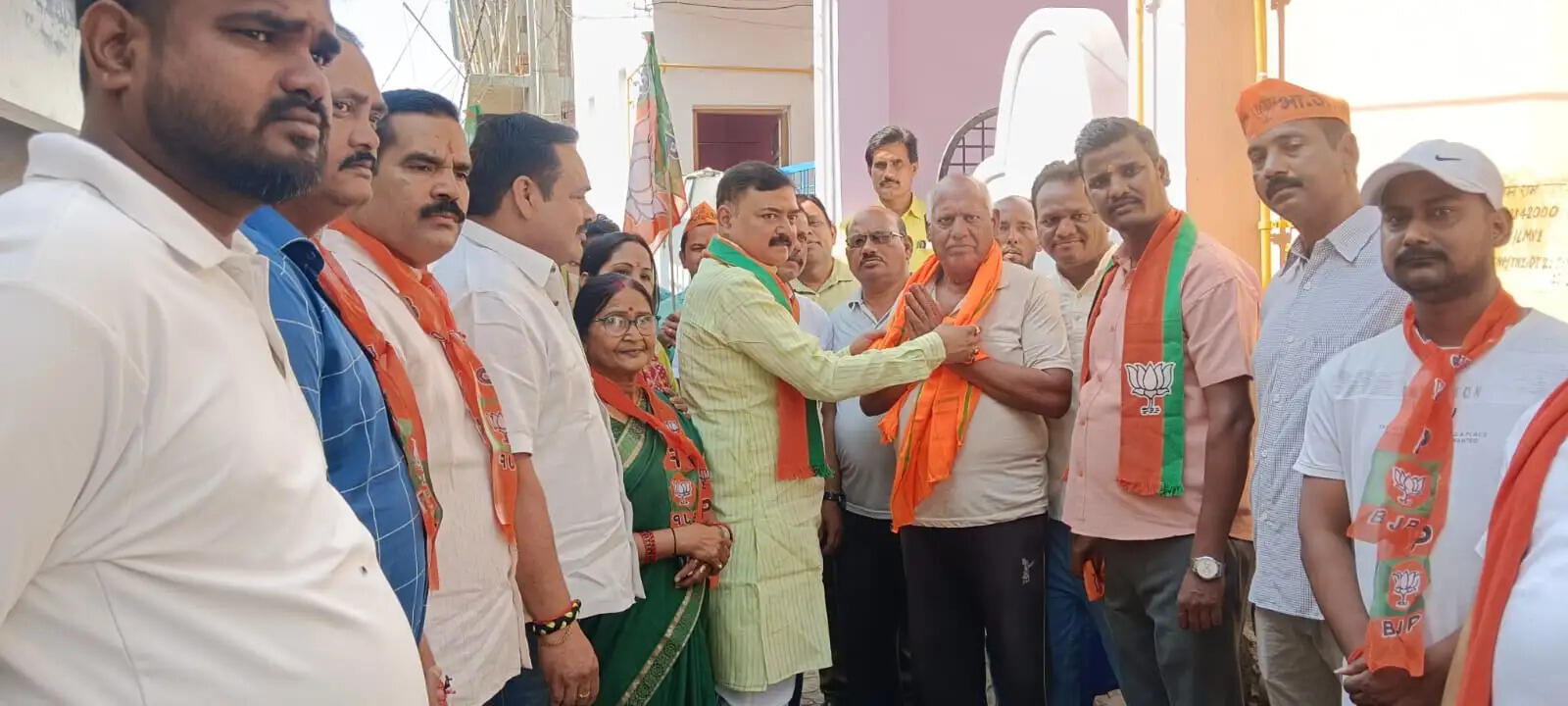 भाजपा का स्थापना दिवस ‘सेवा पखवाड़ा’ के रूप में मना, कार्यकर्ता सम्मानित