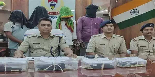 चतरा पुलिस को बड़ी कामयाबी, टीएसपीसी के चार उग्रवादी गिरफ्तार