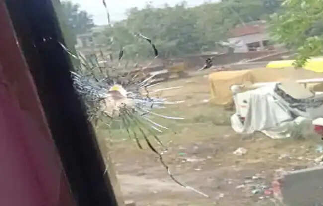 सोनीपत: पुरानी रंजिश में शराब कारोबारी के घर पर फायरिंग, मामला दर्ज