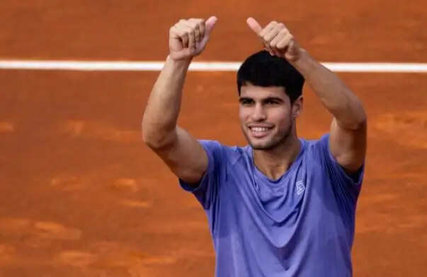 बार्सिलोना ओपन: कार्लोस अल्कराज क्वार्टरफाइनल में, लासलो जिरे को सीधे सेटों में हराया