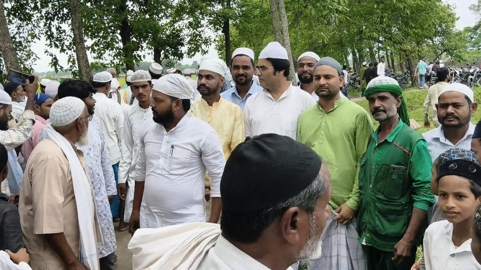 मौलाना जाबिर साहब के निधन पर जनाज़े में उमड़ा जनसैलाब