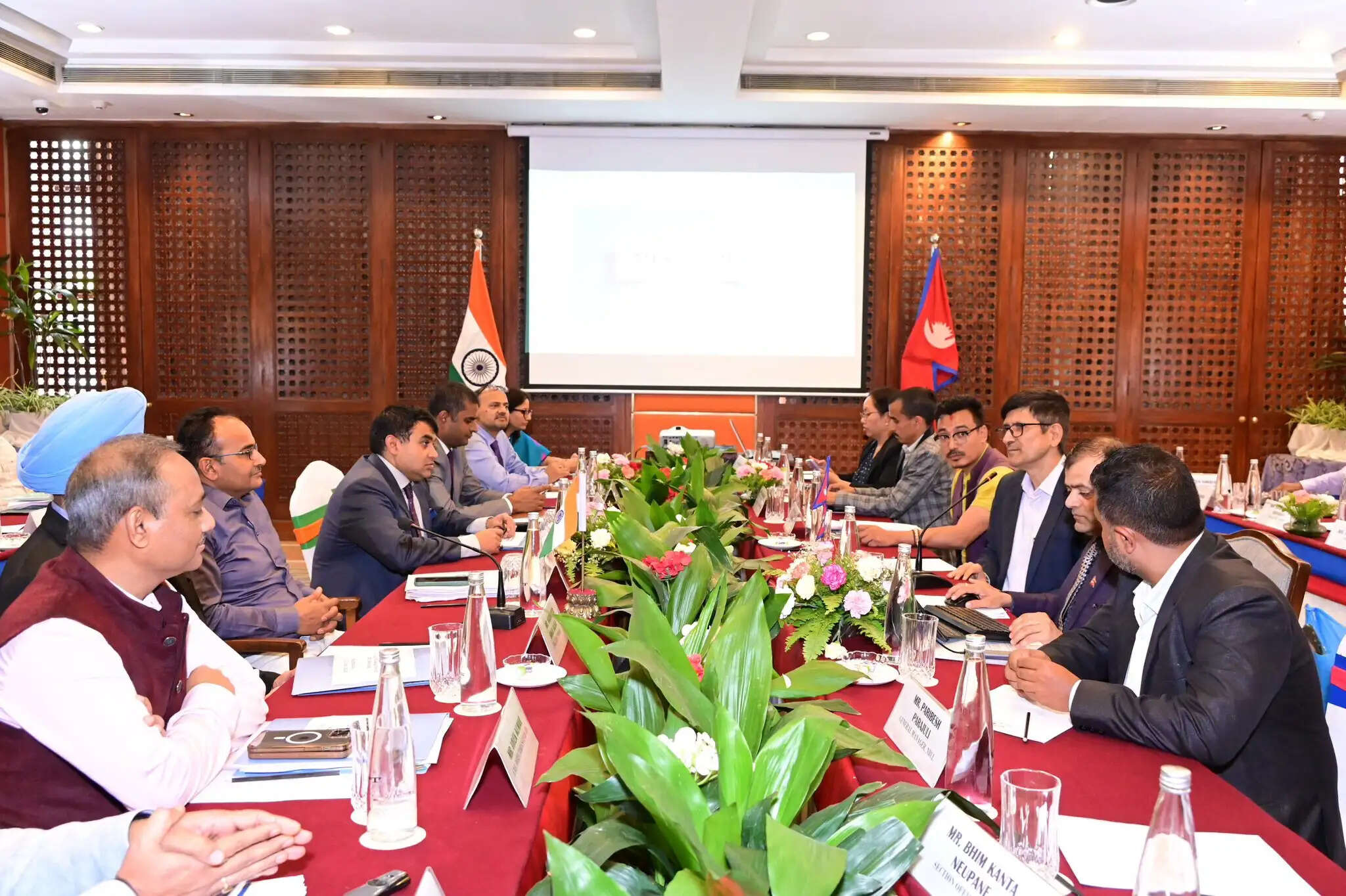 भारत-नेपाल सीमा स्तंभों के संरक्षण, मरम्मत के लिए संयुक्त समीक्षा बैठक का आयोजन
