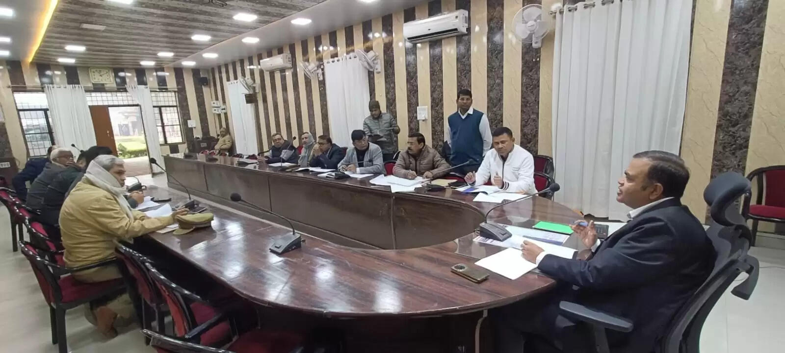 गोरखपुर में नाे हेलमेट नाे फ्यूल विशेष अभियान शुरू, सड़क सुरक्षा को लेकर प्रशासन सख्त