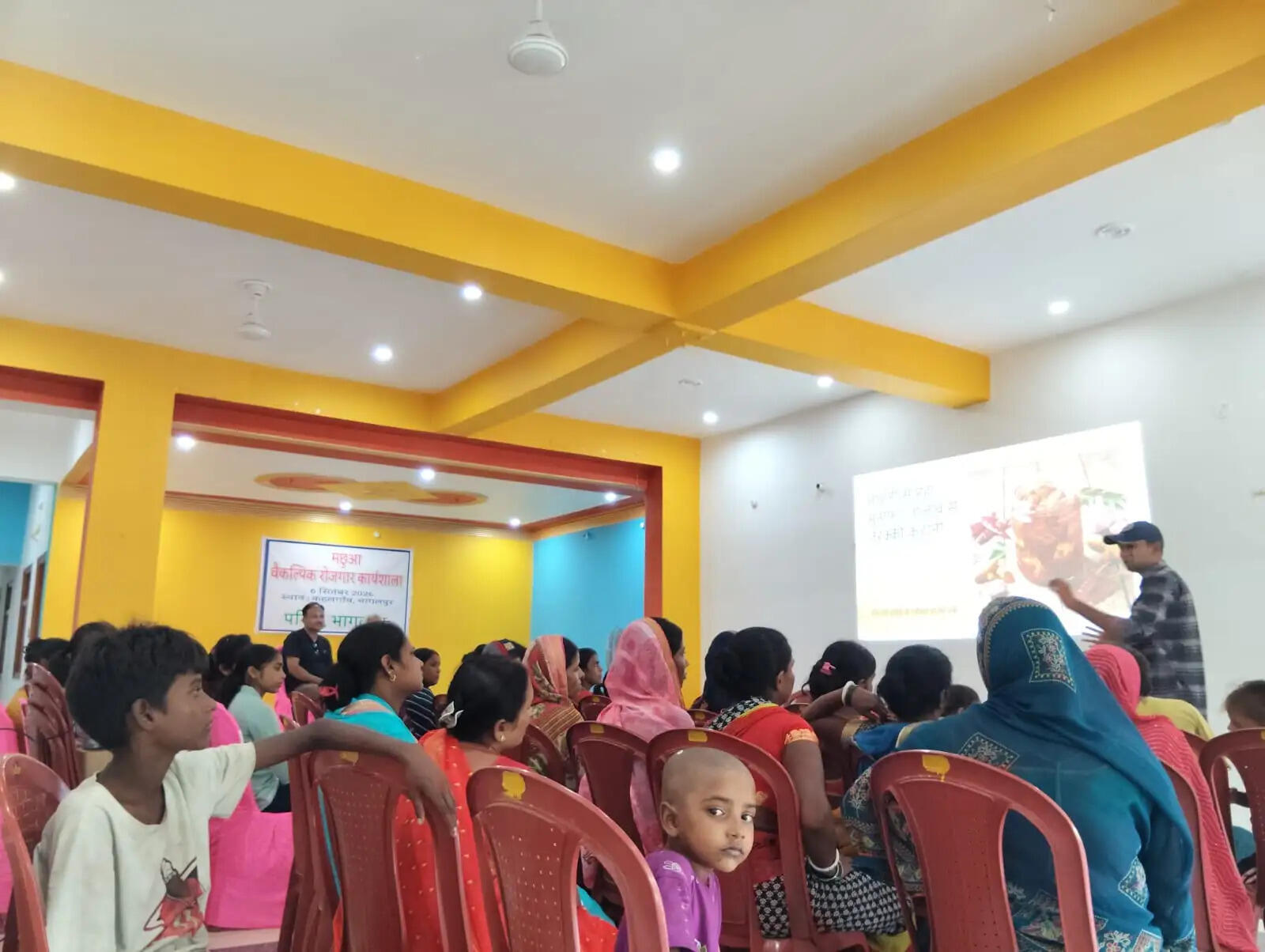 मछुआ वैकल्पिक रोजगार प्रशिक्षण कार्यशाला आयोजित, महिलाओं ने सीखे मछली के अचार और कटलेट बनाने के गुर