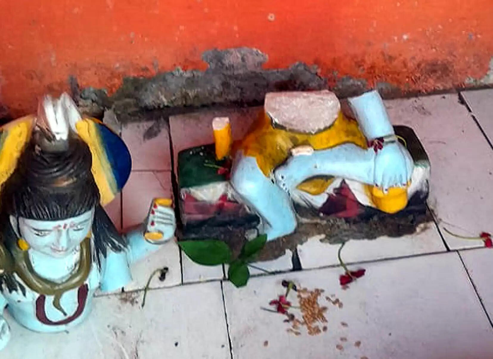 हिसार : जाखोद खेड़ा के शिव मंदिर व सती मंदिर में मूर्तियां तोड़ी