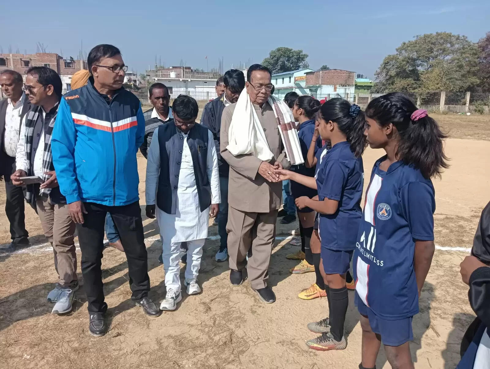 सांसद खेल महोत्सव का रामटहल ने किया शुभारंभ