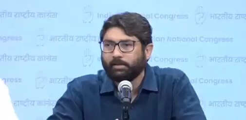 गुजरात पुल हादसे को लेकर कांग्रेस का हमला-सरकार की लापरवाही से जा रही लोगों की जान