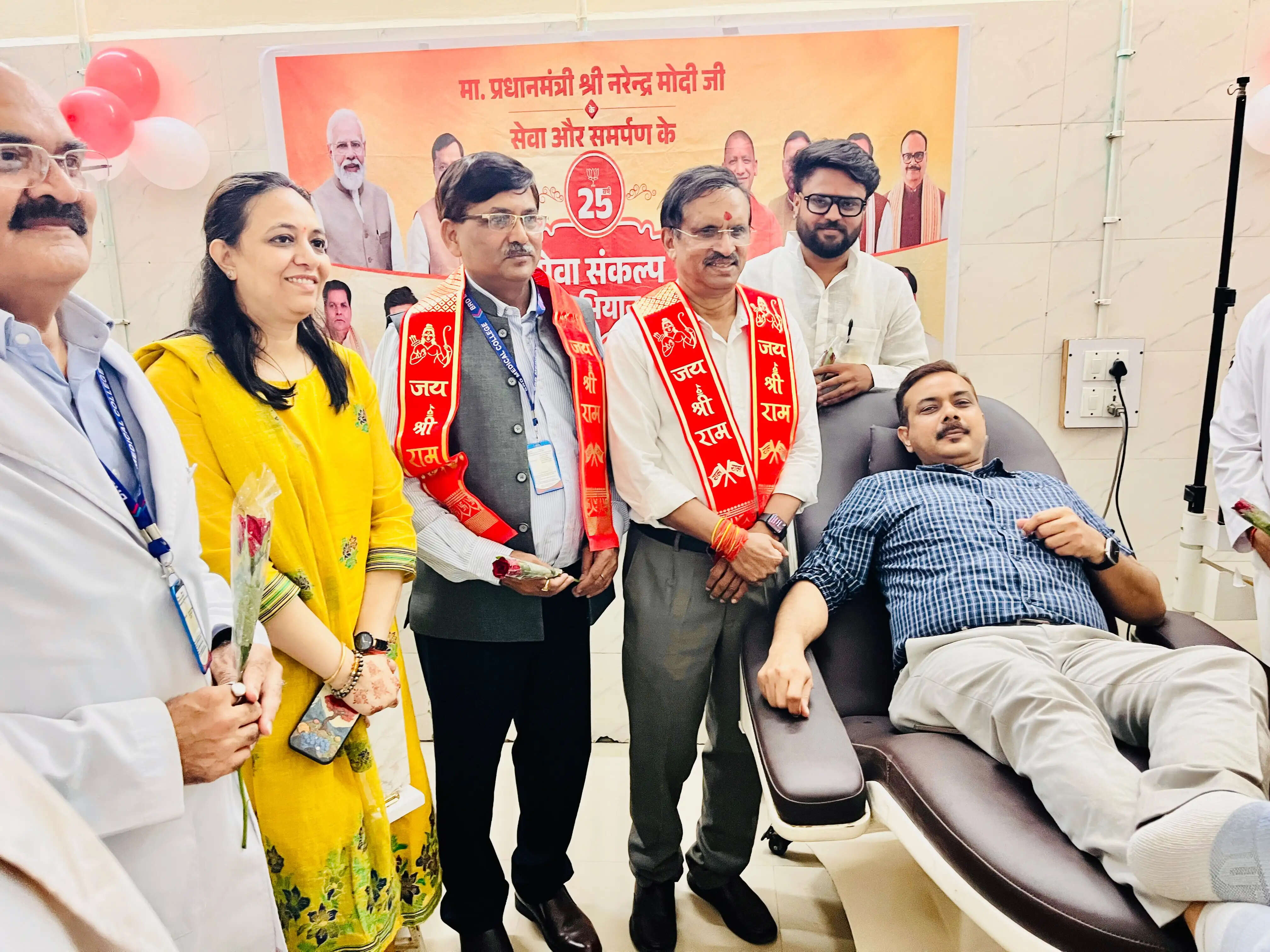गोरखपुर : सेवा संकल्प अभियान के तहत बीआरडी मेडिकल कॉलेज में रक्तदान शिविर आयोजित