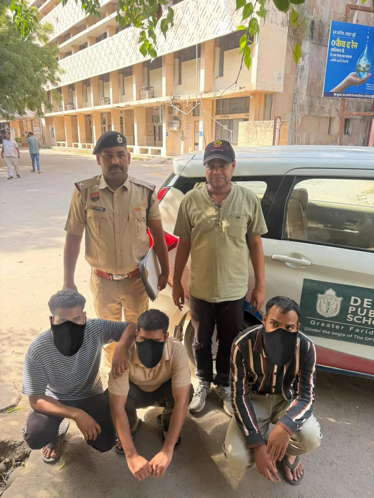 फरीदाबाद : फोन हैक कर लाखों की ठगी, खाताधारक सहित चार गिरफ्तार