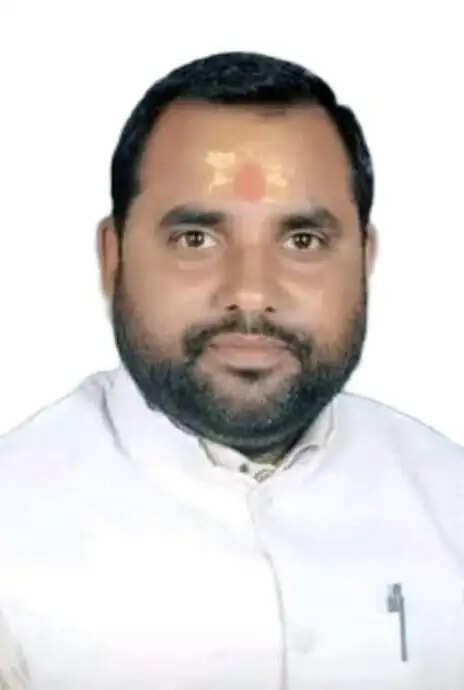 शिक्षक स्थानांतरण का चरणबद्ध शेड्यूल भ्रामक, सामान्य तबादले से हो समाधान : डॉ. सत्येंद्र ओझा