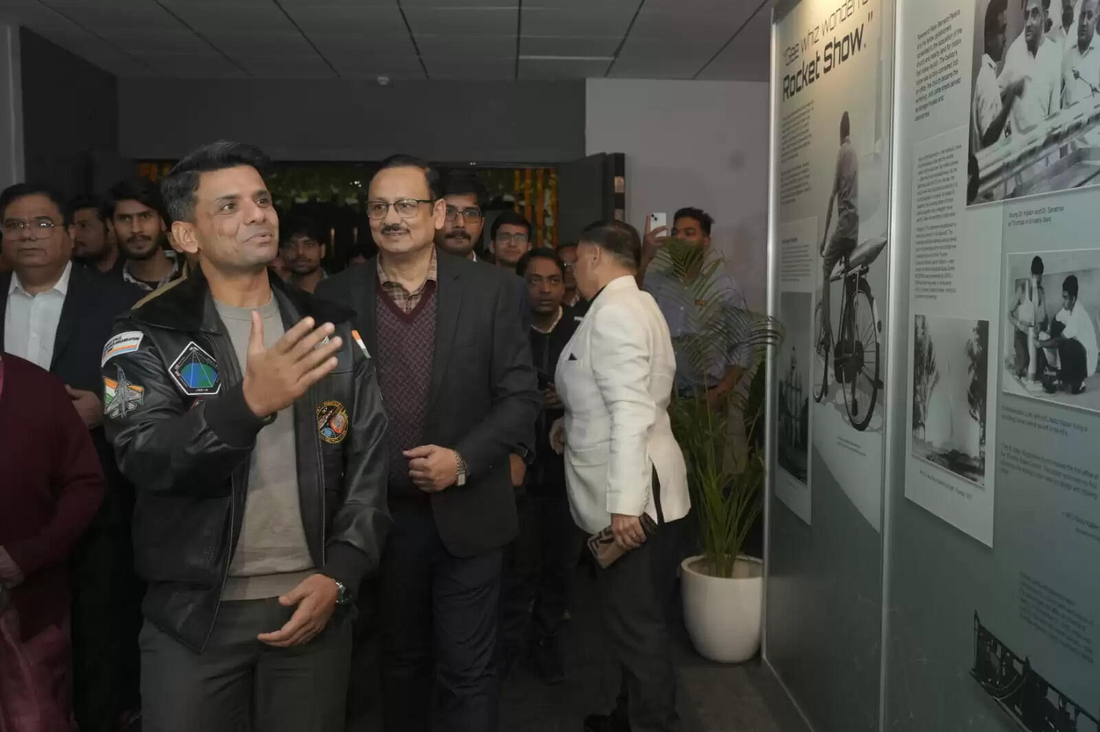 भारतीय अंतरिक्ष यात्री शुभांशु शुक्ला ने दिल्ली में रियलिटी थिएटर और अंतरिक्ष प्रदर्शनी का किया उद्घाटन