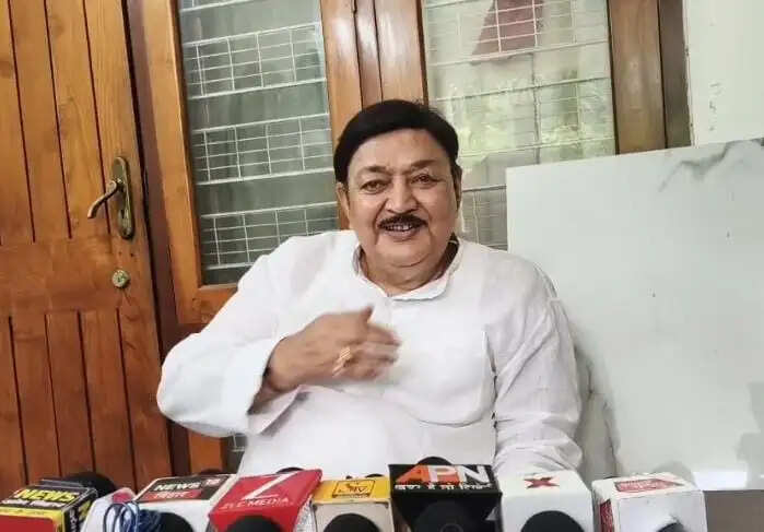'छात्रों के भविष्य के साथ खिलवाड़ मंजूर नहीं': अजीत शर्मा