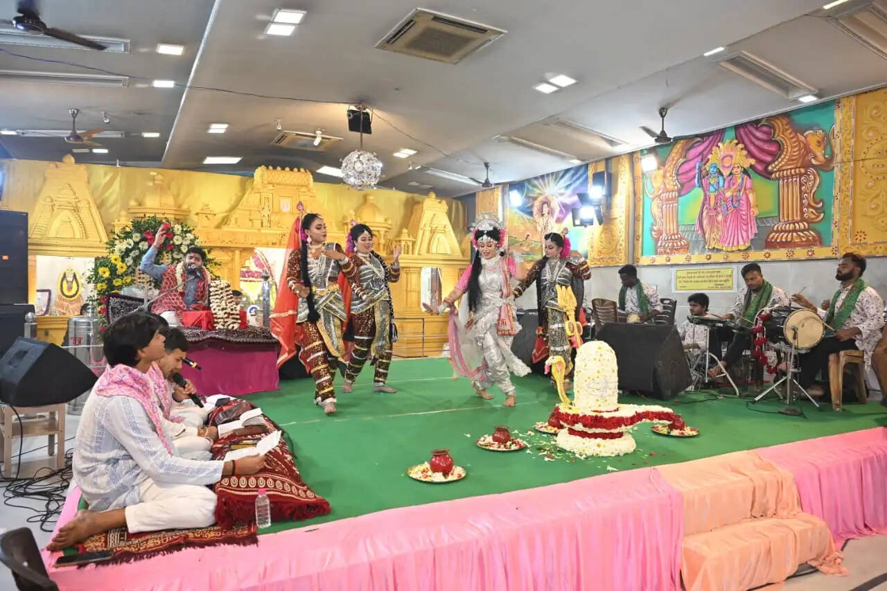 रंग रंगीलो श्री श्याम फाल्गु्न महोत्सव में की गई अखंड ज्योति पाठ