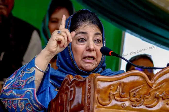 पूर्व रॉ प्रमुख के खुलासे कोई नई बात नहीं, अब्दुल्ला के अनुच्छेद 370 को हटाने के लिए समर्थन पर हैरान नही हूं -महबूबा