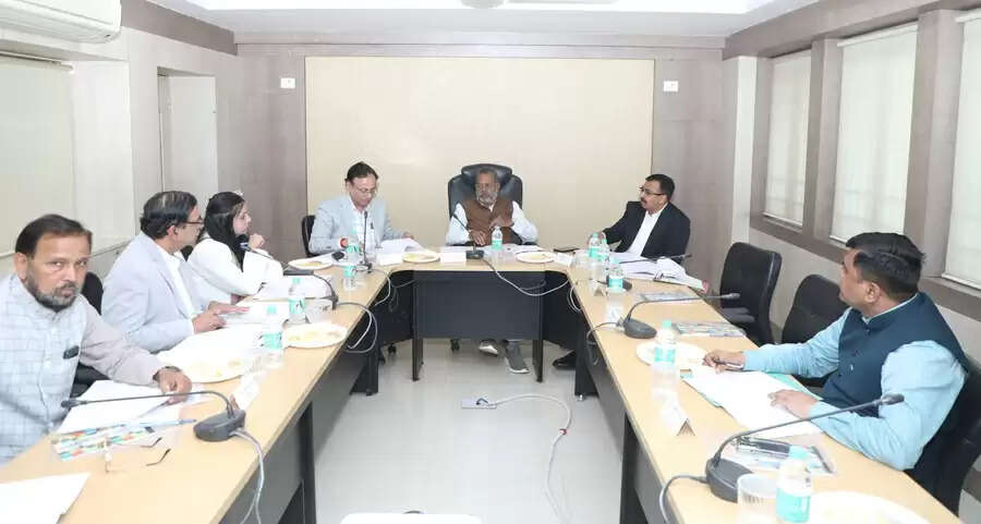 एमपी एग्रो को और अधिक प्रभावी बनाएं : मंत्री कुशवाह