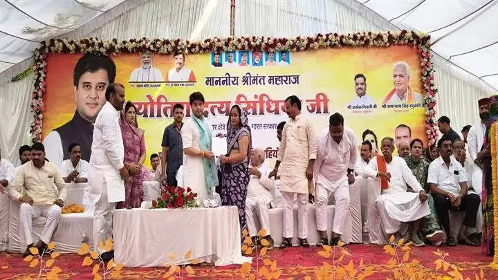 प्रधानमंत्री मोदी के नेतृत्व में सेवा, सुशासन और गरीब कल्याण को सर्वोच्च प्राथमिकता: ज्योतिरादित्य सिंधिया