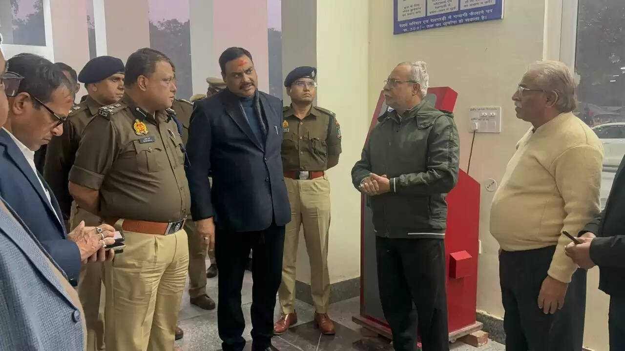 पूर्णिमा व माघ मेले को लेकर प्रशासन अलर्ट, डीएम व डीआईजी ने किया व्यवस्थाओं का निरीक्षण