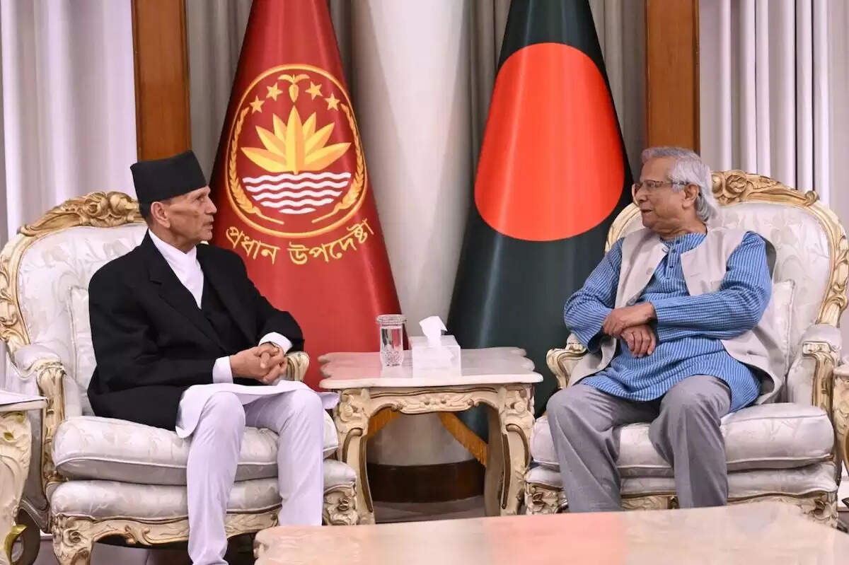 बांग्लादेश पहुंचे नेपाल के विदेश मंत्री ने की युनुस से मुलाकात, सहयोग बढ़ाने पर हुई चर्चा