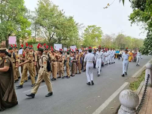 लोकसभा चुनाव:जयपुर में हुआ विशाल मतदाता जागरूकता रैली का आयोजन