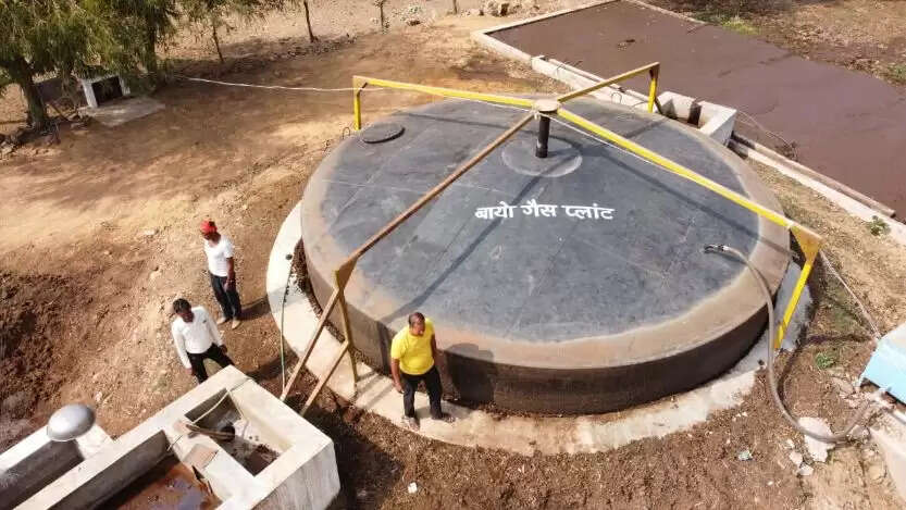 कारीपहाड़ी का स्वच्छ ऊर्जा मॉडल पूरे प्रदेश के लिए प्रेरणा: ओमप्रकाश राजभर