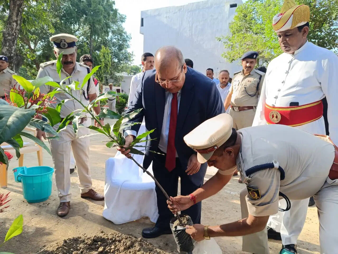 पटना उच्च न्यायालय के न्यायमूर्ति संदीप कुमार ने किया छपरा मंडल कारा का निरीक्षण