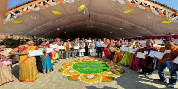 शहर पश्चिमी से अब माफिया नहीं शिक्षित बच्चे निकल रहे हैं : सिद्धार्थ नाथ सिंह