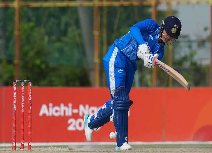 एशियाई खेल: स्मृति, शेफाली और ऋचा की तूफानी बल्लेबाजी, भारत ने श्रीलंका को दिया 217 रन का लक्ष्य
