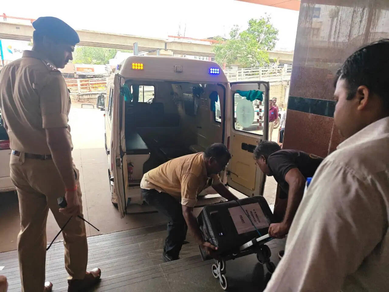 पहली बार वंदेभारत एक्सप्रेस से पहुंचाया गया लाइव हार्ट, भारतीय रेलवे ने रचा इतिहास