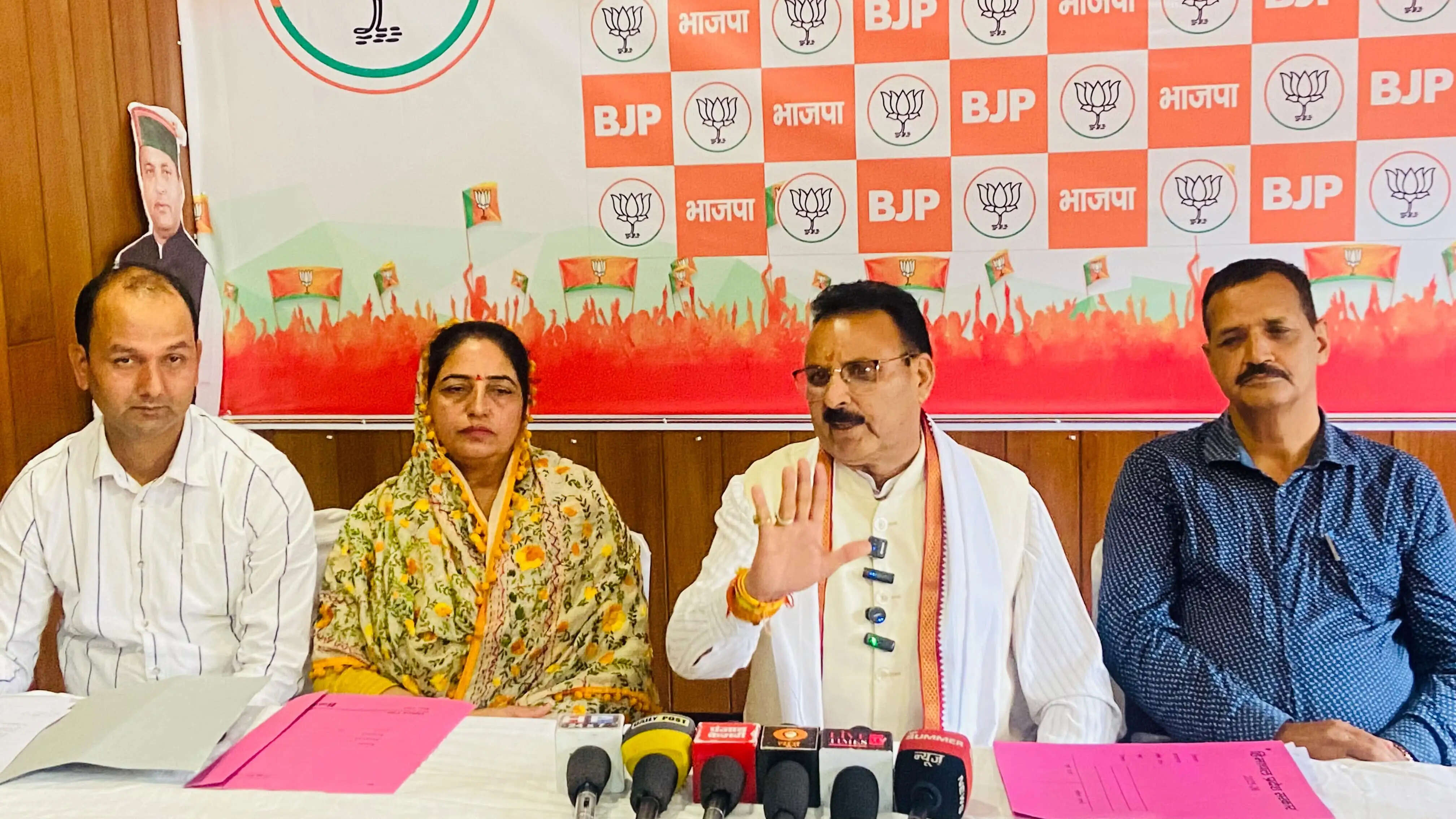 सीएम साहब... तंज कसने से नहीं, विकास कार्यों से बनता है कद : इंद्र सिंह गांधी