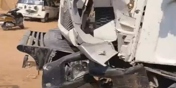 राजस्थान की फलोदी में ट्रॉले ने टेम्पो को मारी टक्कर, मध्य प्रदेश के चार लोगों की मौत, 12 घायल