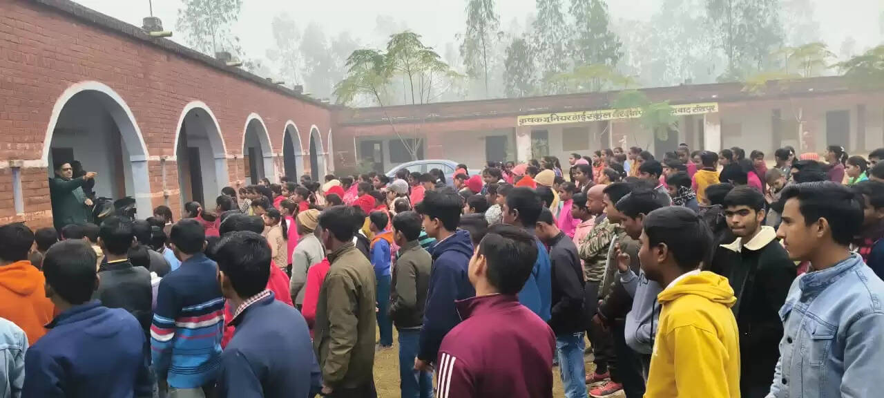 बच्चे अटल जी की तरह माता पिता का नाम करें रोशन-अरुण मिश्रा