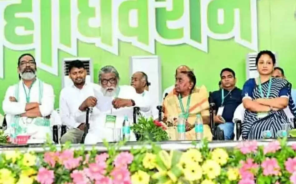 झामुमो अधिवेशन में बोले मुख्यमंत्री, झारखंड न कभी डरा, न कभी झुका